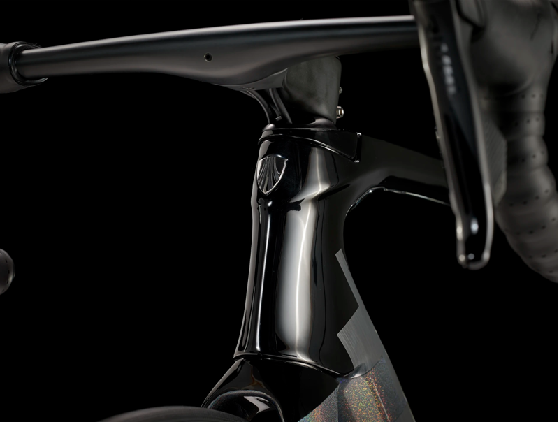 Trek Emonda SLR 6 eTap Carbon Road Bike 2024 in Prismatic Black-3